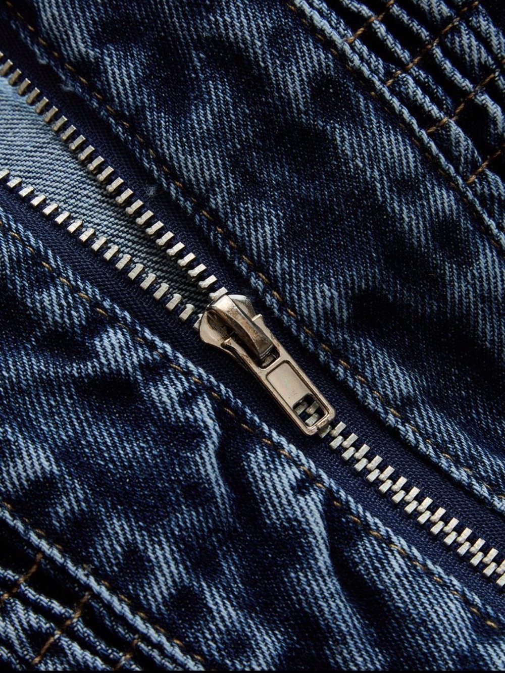 Commense Set Dark Blue Wide Leg High-Rise Jeans and 3d Flower Top - Picture 6 of 8